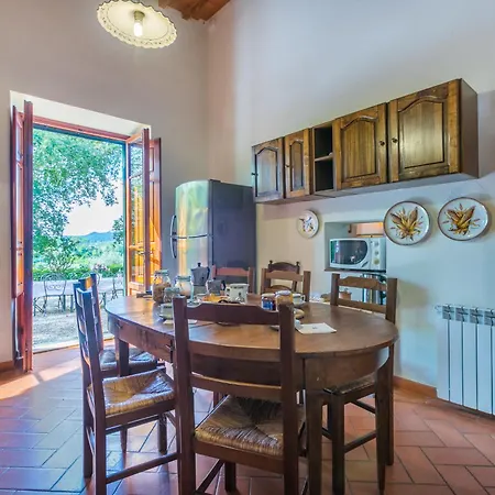 Holiday home Il Giglio By Interhome